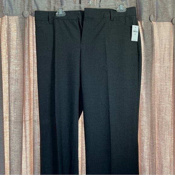 NWT Gap The Perfect Trouser Gray Plaid Flared Trouser Size 8 - Picture 4 of 16